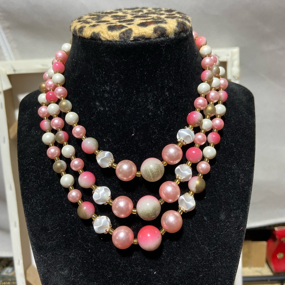 Vintage Japan 3 Strand Pink White Beads Layered Necklace Graduating
